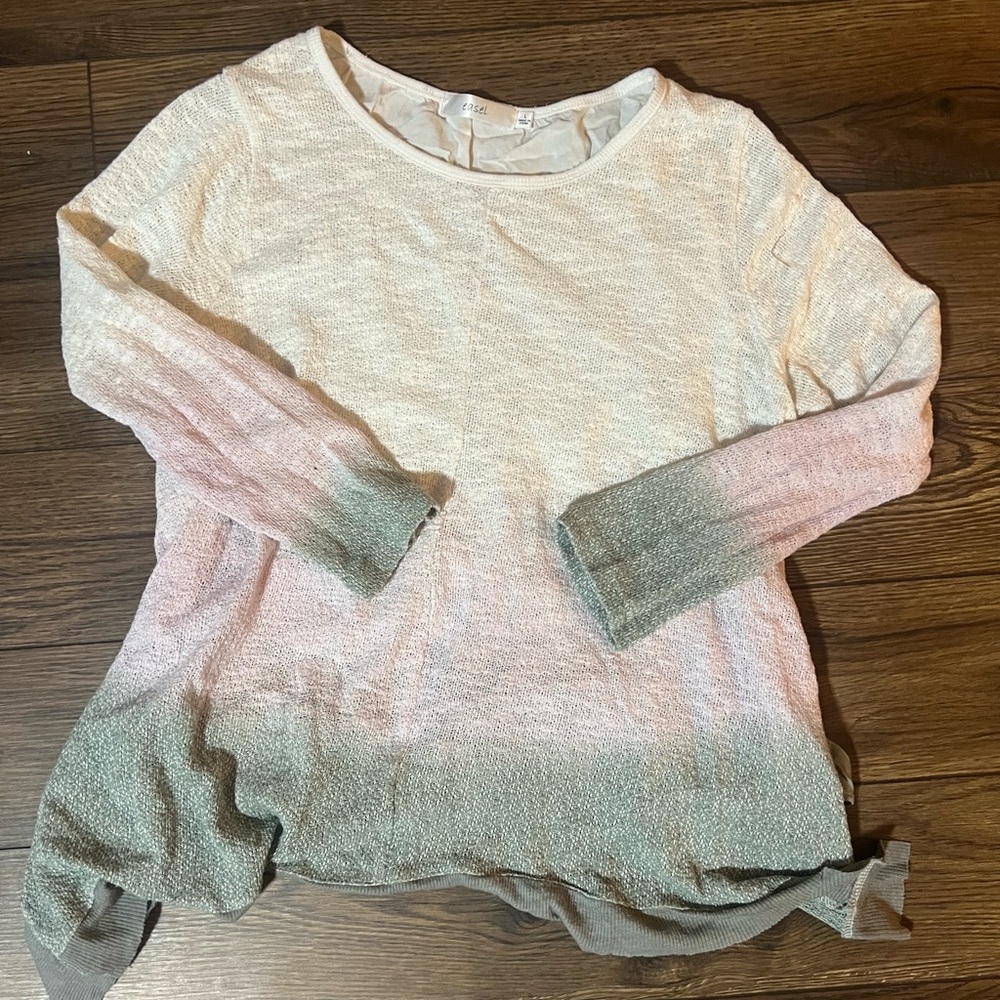 Easel Flowy Ombre Top